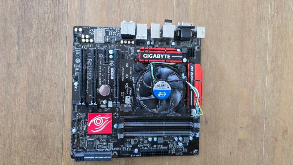 Gigabyte Z97 moederbord + i7-4790 + 32 GB DDR3, Computers en Software, Moederborden, Gebruikt, Intel, DDR3, Ophalen of Verzenden