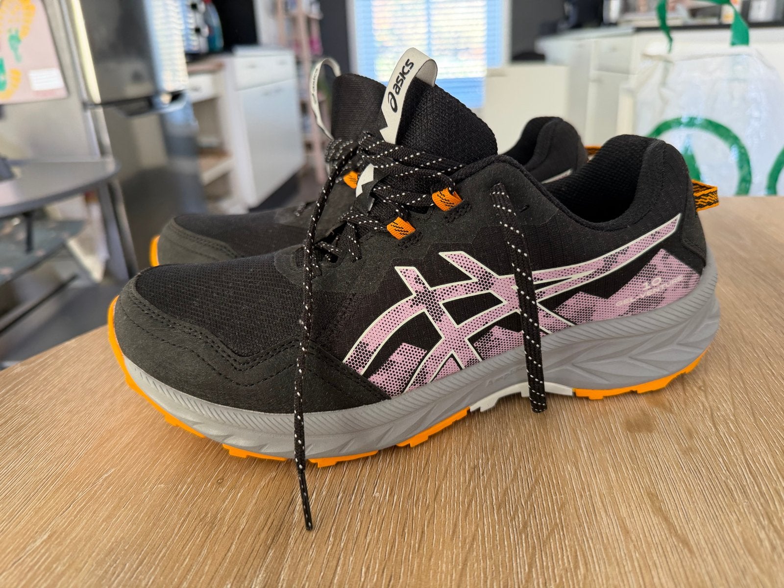 ASICS hardloopschoenen, vallen klein, Ophalen, Nieuw, Zwart, Sneakers of Gympen