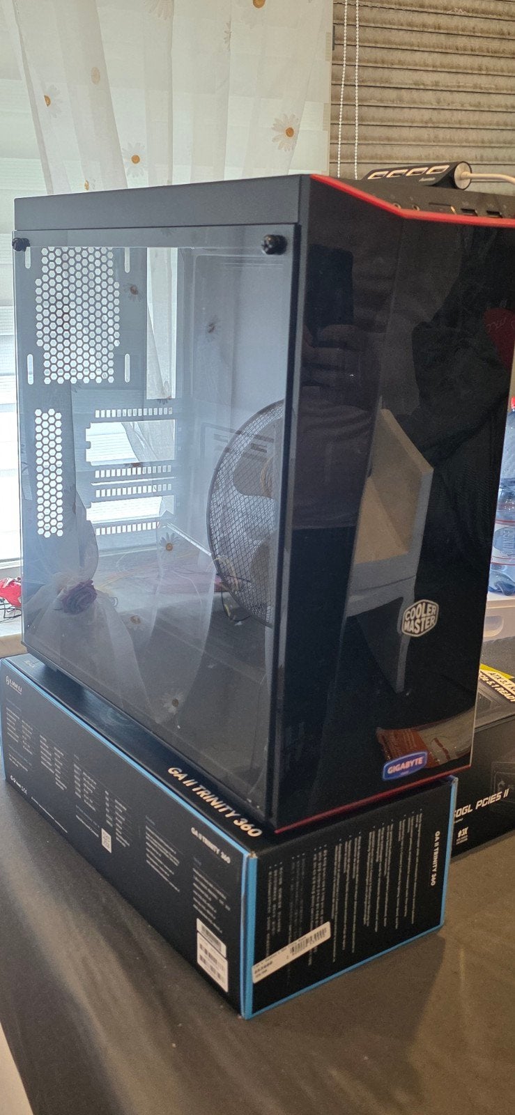 Cooler Master PC Behuizing - Zwart met Rood Accent, Computers en Software, Computerbehuizingen, Ophalen of Verzenden