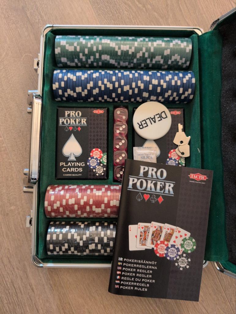 Poker set, Ophalen, Zo goed als nieuw