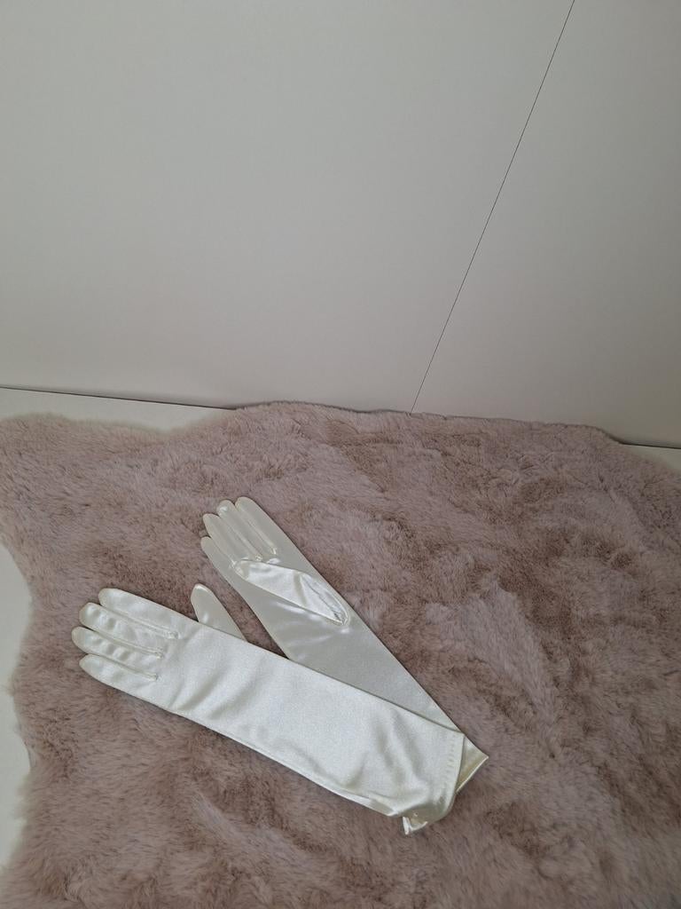 Elegante Witte Handschoenen, Maat 38/40 (M), Nieuw, Ophalen of Verzenden, Onbekend
