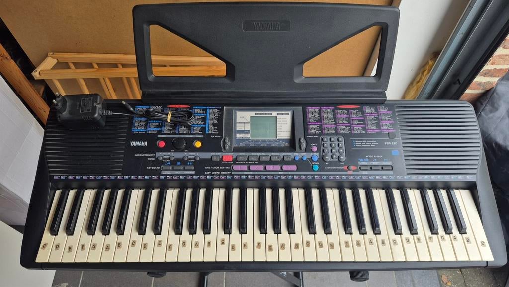 Yamaha PSR-220 Keyboard, Ophalen, Yamaha, Midi-aansluiting, 61 toetsen