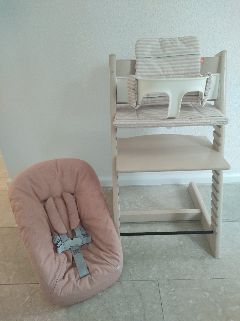 Stokke Tripp Trapp white wash + Newborn + Baby Set + kussen., Ophalen, Gebruikt, Meegroeistoel, Stoelverkleiner