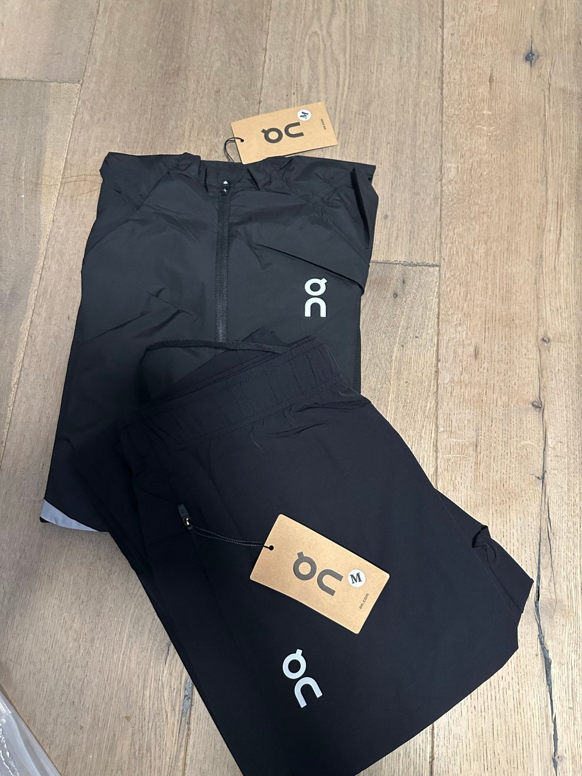 On Cloud Trainingspak Zwart Maat M, Kleding | Heren, Zwart, Nieuw, Hardlopen of Fietsen, Verzenden