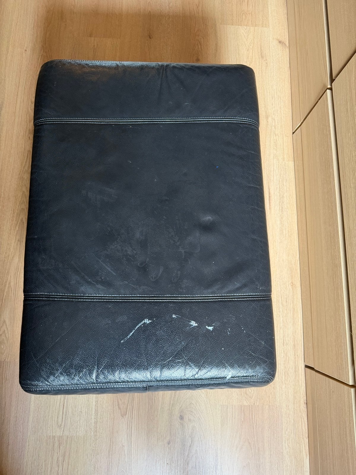 Montel hocker zwart leer, Ophalen, Gebruikt, Leer, 75 tot 100 cm
