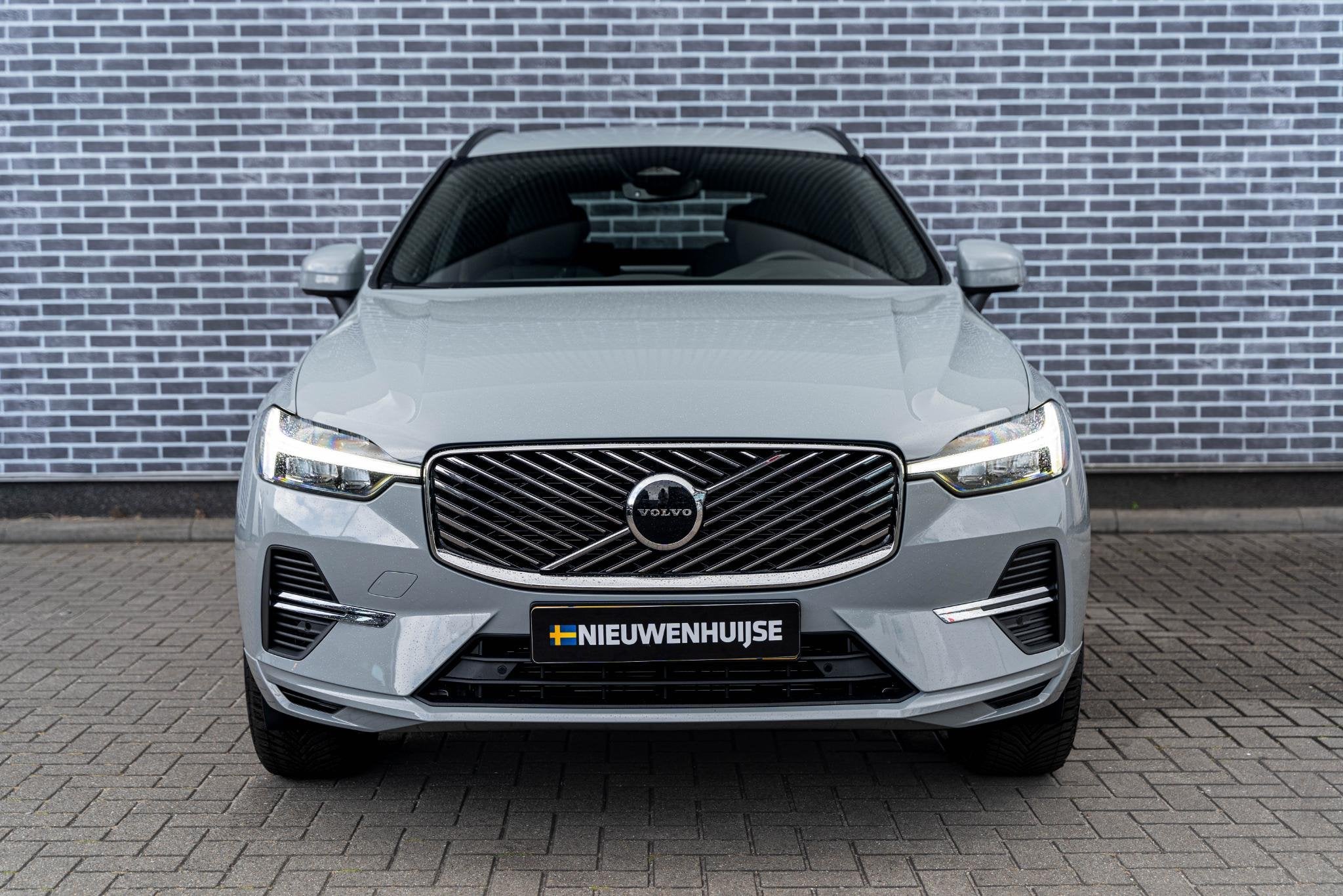Volvo XC60 T6 Plug-in hybrid AWD Essential | Gratis Trekhaak, Automaat, 12 maanden, Gebruikt, Euro 6