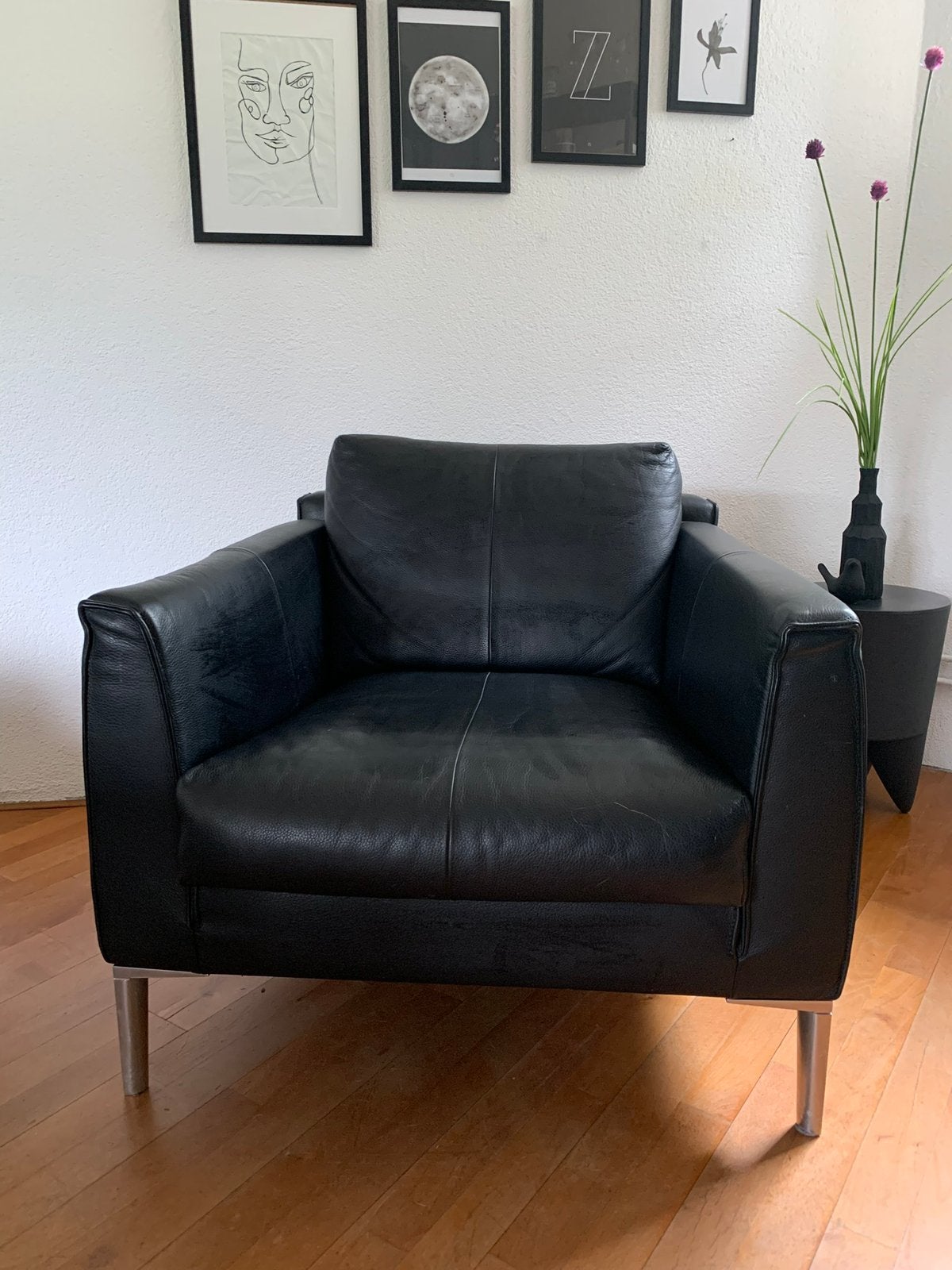 Fauteuil van Design on Stock zwart leer, type Heelz, Huis en Inrichting, Fauteuils, Ophalen, Gebruikt, Modern, 50 tot 75 cm