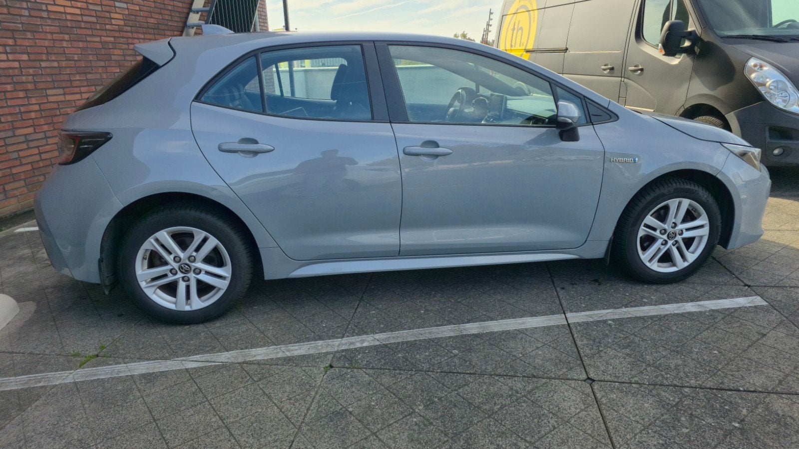 Foto 7 van ​Toyota Corolla 1.8 Hybrid (2019) | Automaat | CarPlay