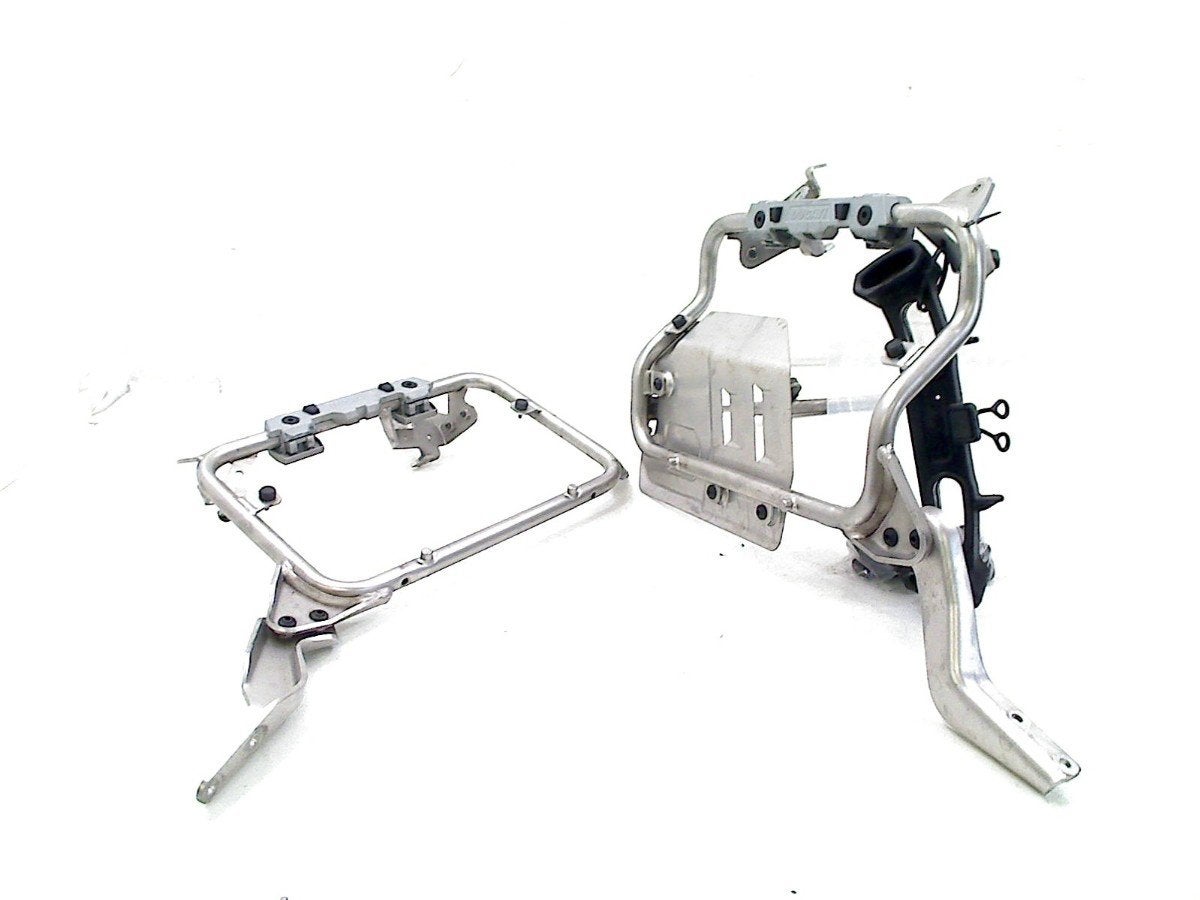 Koffer Drager set Ducati Multistrada 1200 V4 Rally 2021-2025, Cama Motorparts, Gebruikt, Info@cama-motorparts.nl, P.J. Troelstraweg 8, MAASSLUIS 3144 CX, Zuid Holland, , Nederland
