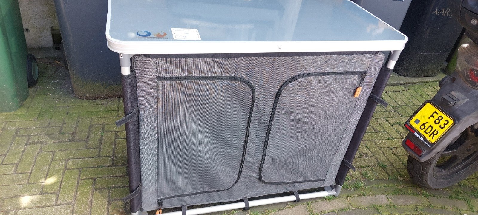 Camping keuken, Caravans en Kamperen, Kampeermeubelen, Ophalen of Verzenden, Zo goed als nieuw, Campingkast