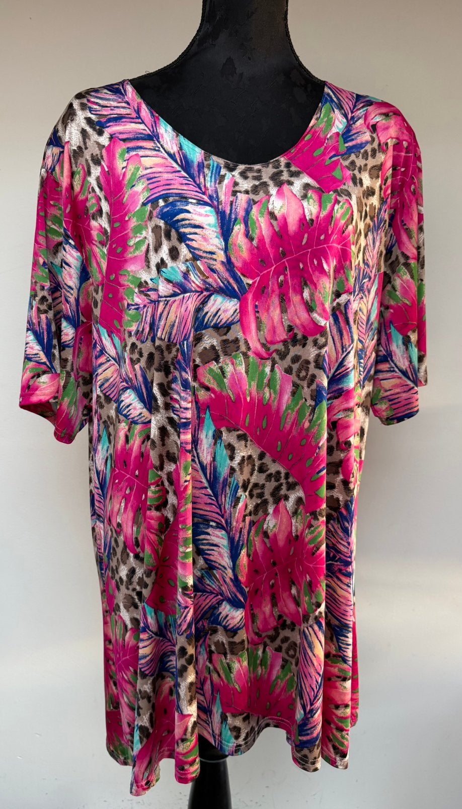 Superleuk roze shirt met tijgerprint MAGNA 56/58, Ophalen of Verzenden, Zo goed als nieuw, Roze, Shirt of Top