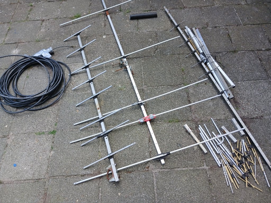 DIVERSE ANTENNES, Ophalen, Zo goed als nieuw, Antenne