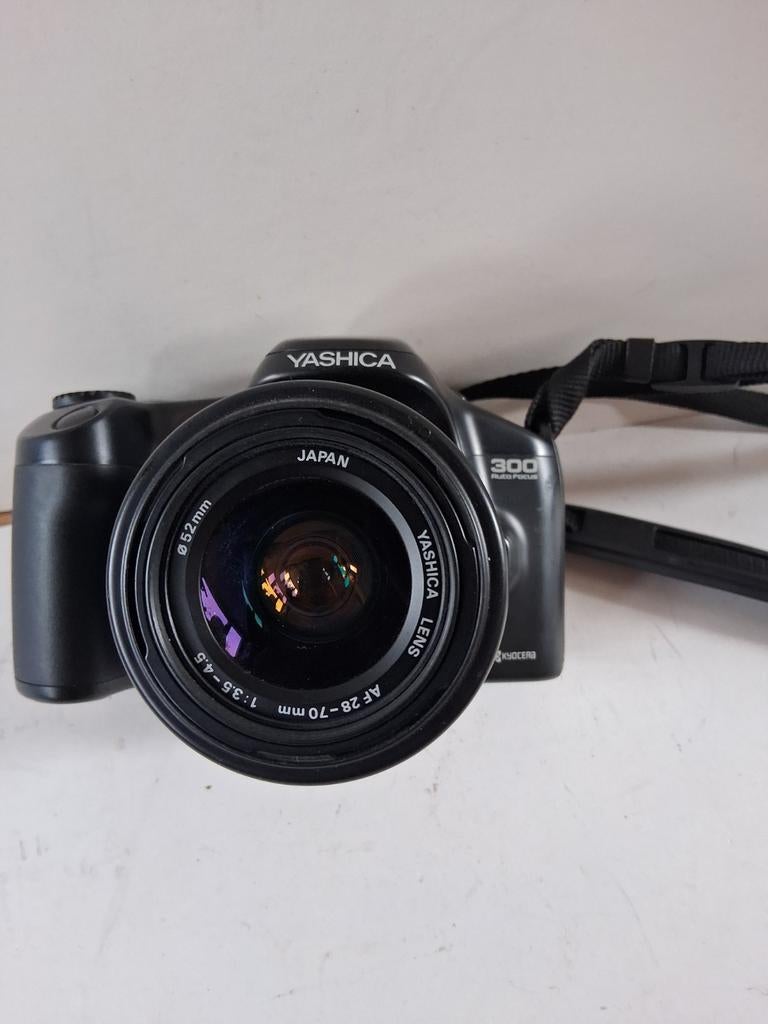 Yashica 300 Auto Focus spiegelreflexcamera met lens, Ophalen of Verzenden, Gebruikt, Spiegelreflex, Overige Merken