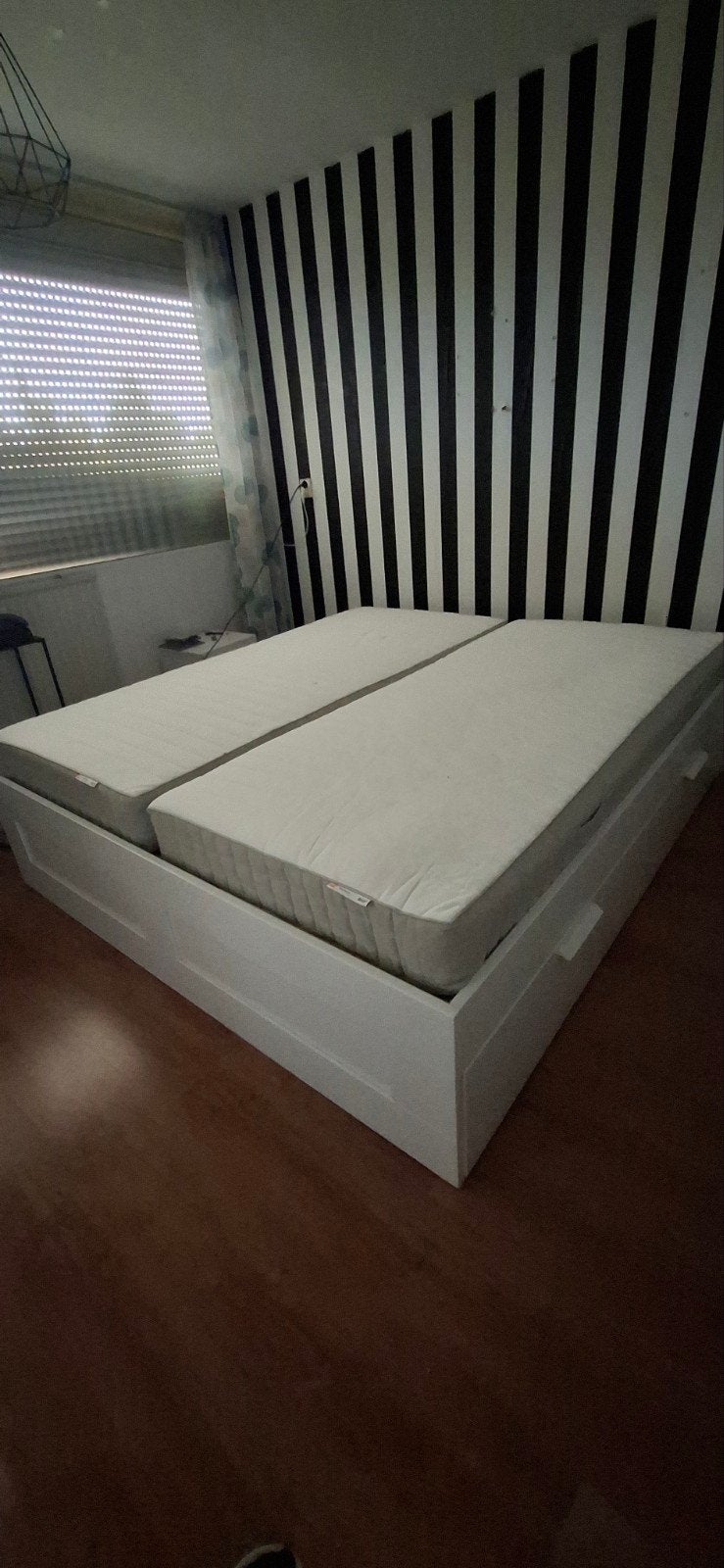 Tweepersoonsbed 180x200 met twee nachtkastjes 35x49, Huis en Inrichting, Slaapkamer | Bedden, Ophalen, Gebruikt, Wit, Tweepersoons