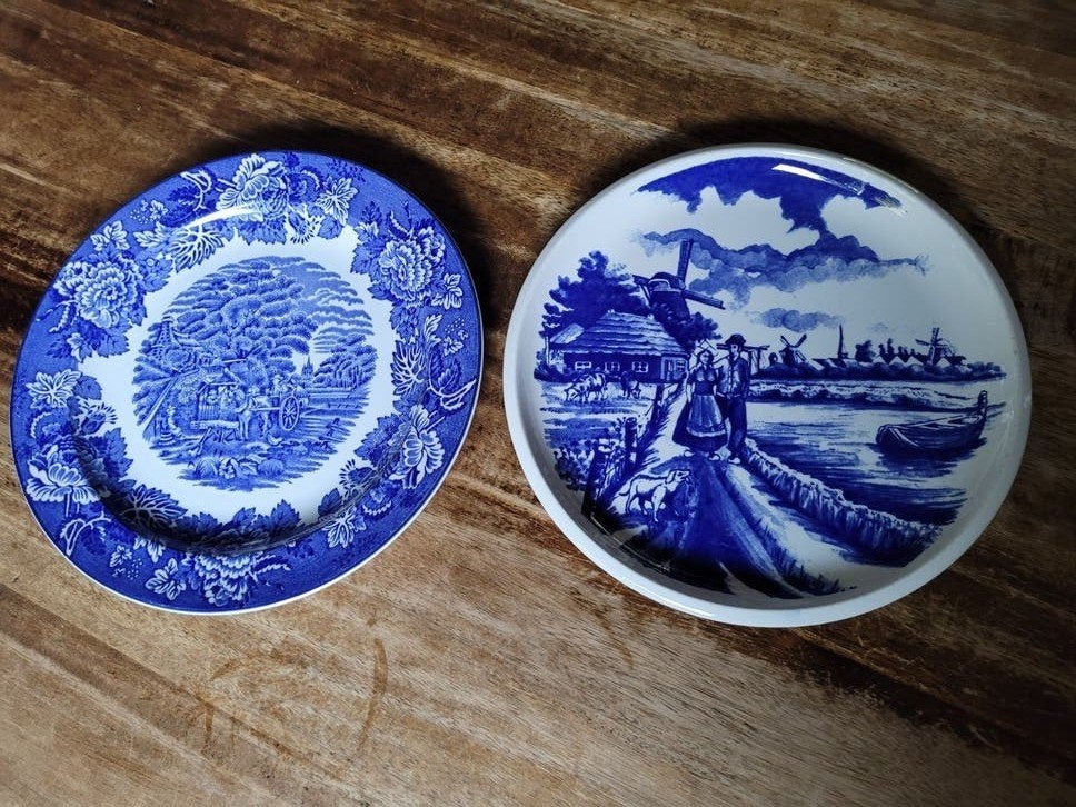 2 vintage blauwe wandborden, Ophalen of Verzenden, Zo goed als nieuw
