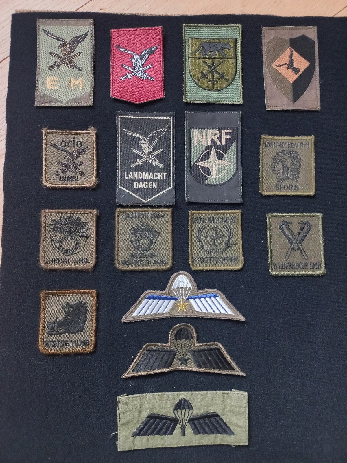 LMB Luchtmobiele Brigade BADGES en PATCHES, Ophalen of Verzenden, Landmacht, Nederland, Embleem of Badge
