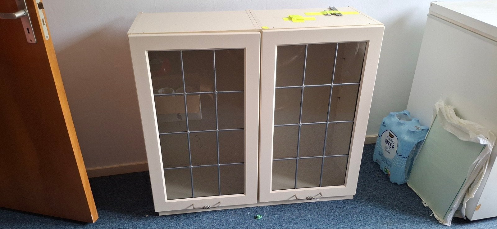 Keukenkastje/vitrine glas in lood, Huis en Inrichting, Ophalen, Gebruikt, 50 tot 100 cm, 25 tot 50 cm