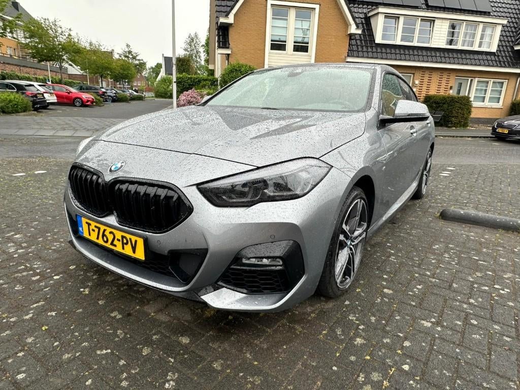 BMW 2-Serie Gran Coupé 220i 178pk Aut 2023 Grijs, Auto's, BMW, 1998 cc, Zwart, 4 cilinders, Alcantara