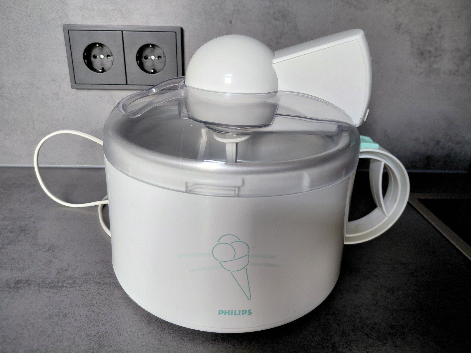Philips ijsmachine, 1 tot 2 liter, Ophalen of Verzenden, Zo goed als nieuw, 1 snelheid