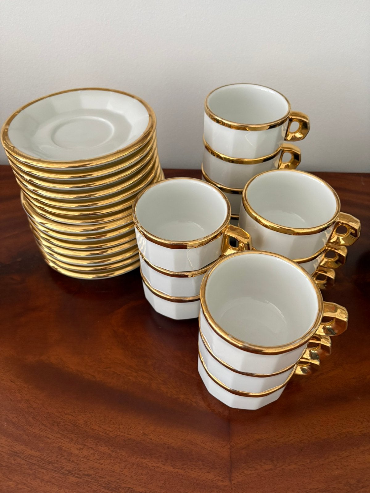 Koffiekopjes en schotels bistro Pillivuyt 13 stuks, Ophalen, Vintage, Zo goed als nieuw, Kop(pen) en/of Schotel(s)