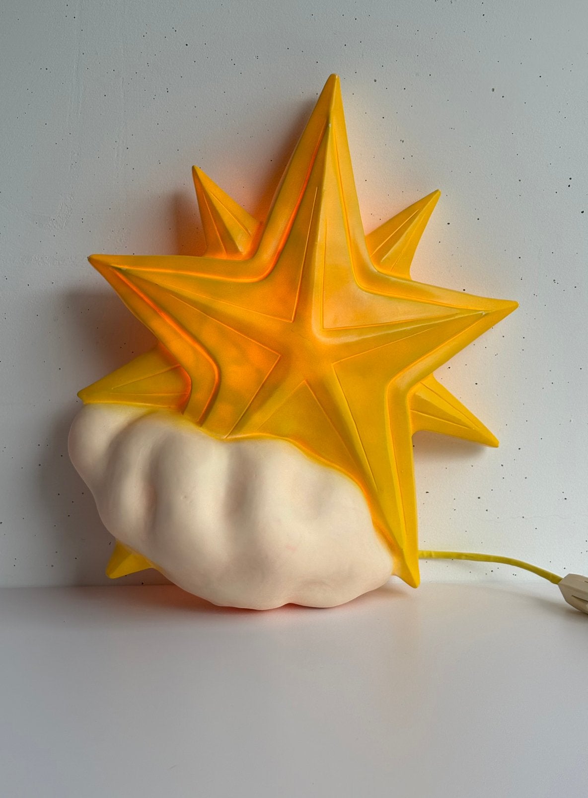 Vintage Heico sterren wandlamp gele ster wolk M de K Fecht, Vintage, Kunststof, Met schakelaar, Ophalen of Verzenden
