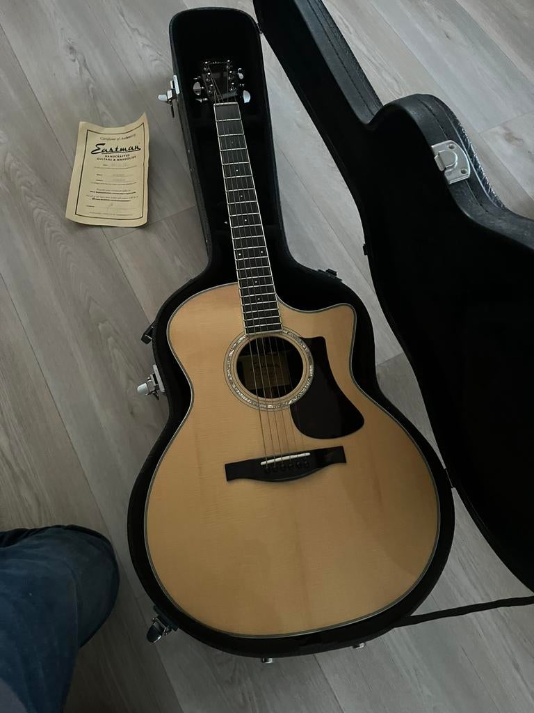 Eastman AC422CE, Muziek en Instrumenten, Snaarinstrumenten | Gitaren | Akoestisch, Ophalen, Zo goed als nieuw, Western- of Steelstringgitaar