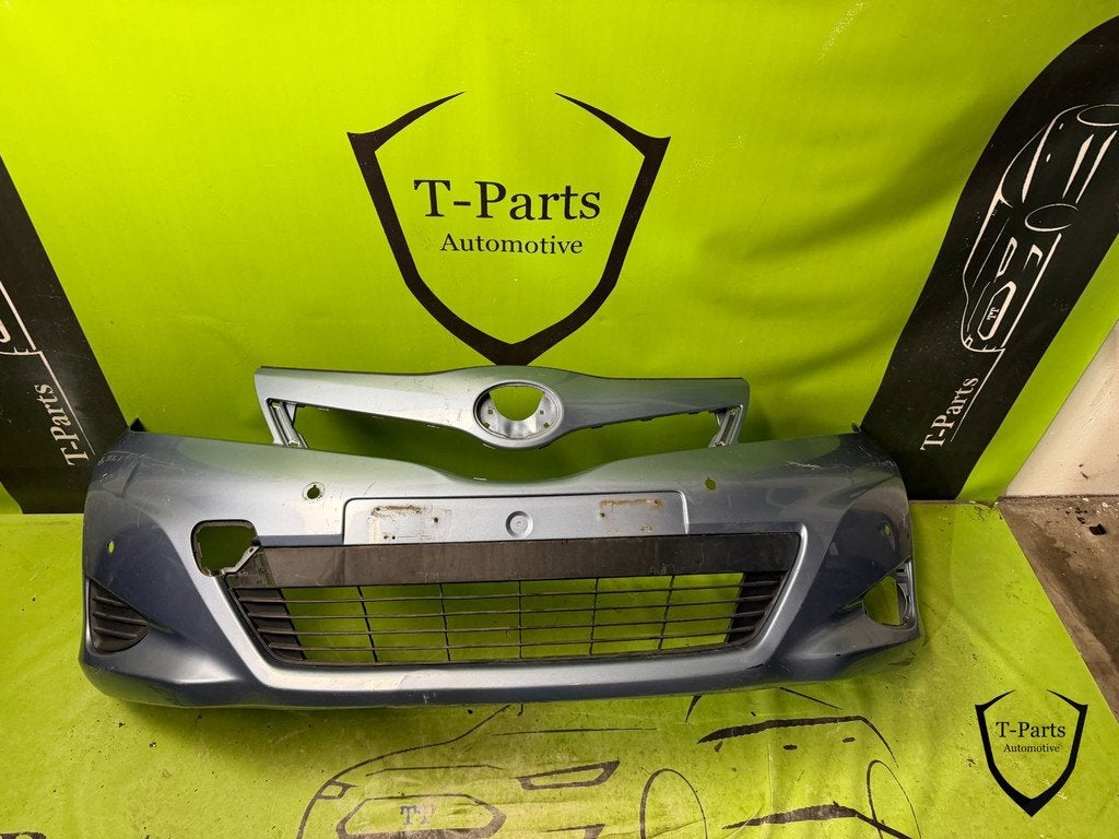 toyota yaris voorbumper bumper, Auto-onderdelen, Carrosserie en Plaatwerk, Bumper, Toyota, Gebruikt, Ophalen of Verzenden