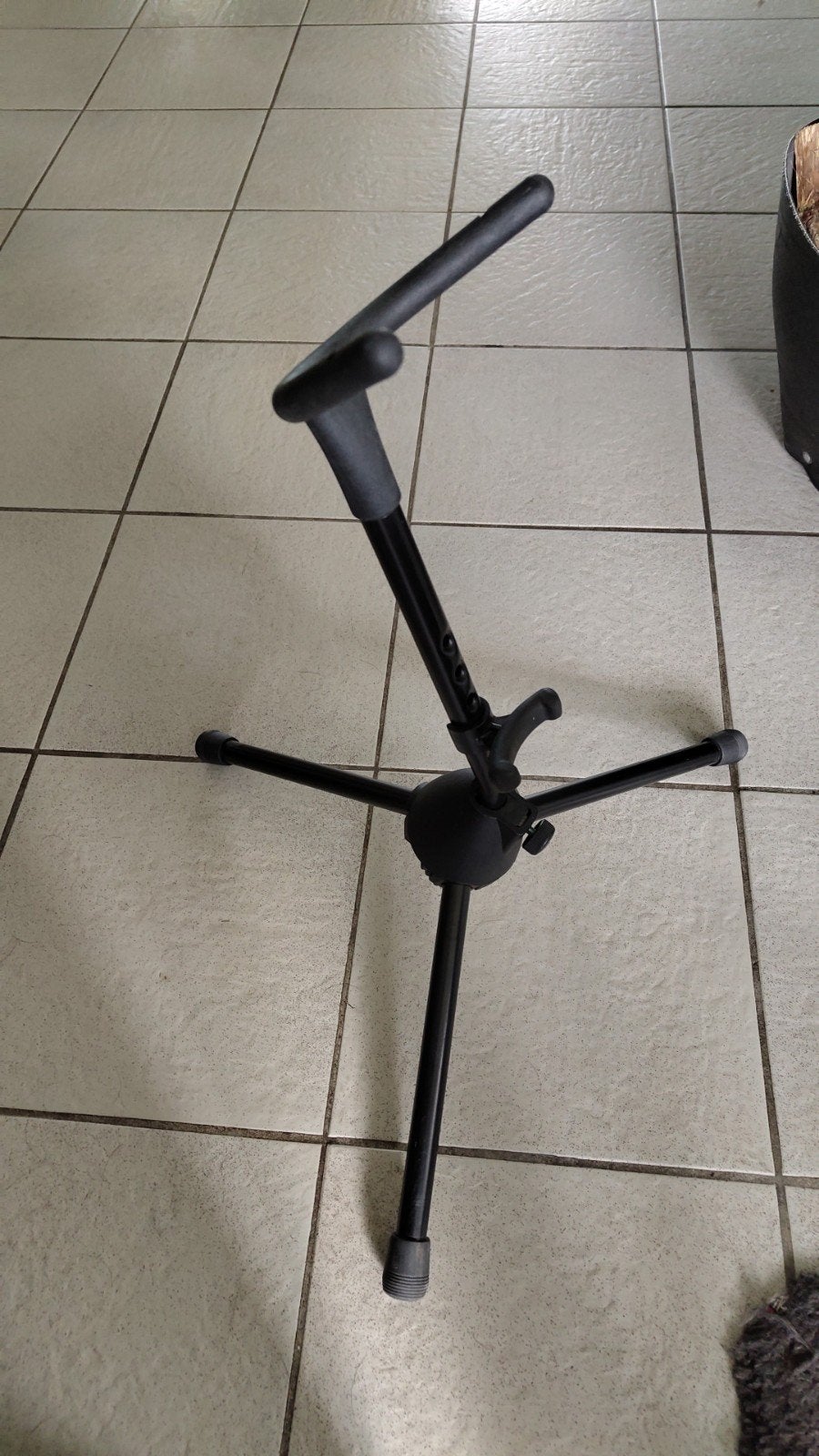 Verstelbare saxofoon standaard, in gedeeltes in te klappen, Muziek en Instrumenten, Standaards, Ophalen of Verzenden, Saxofoon