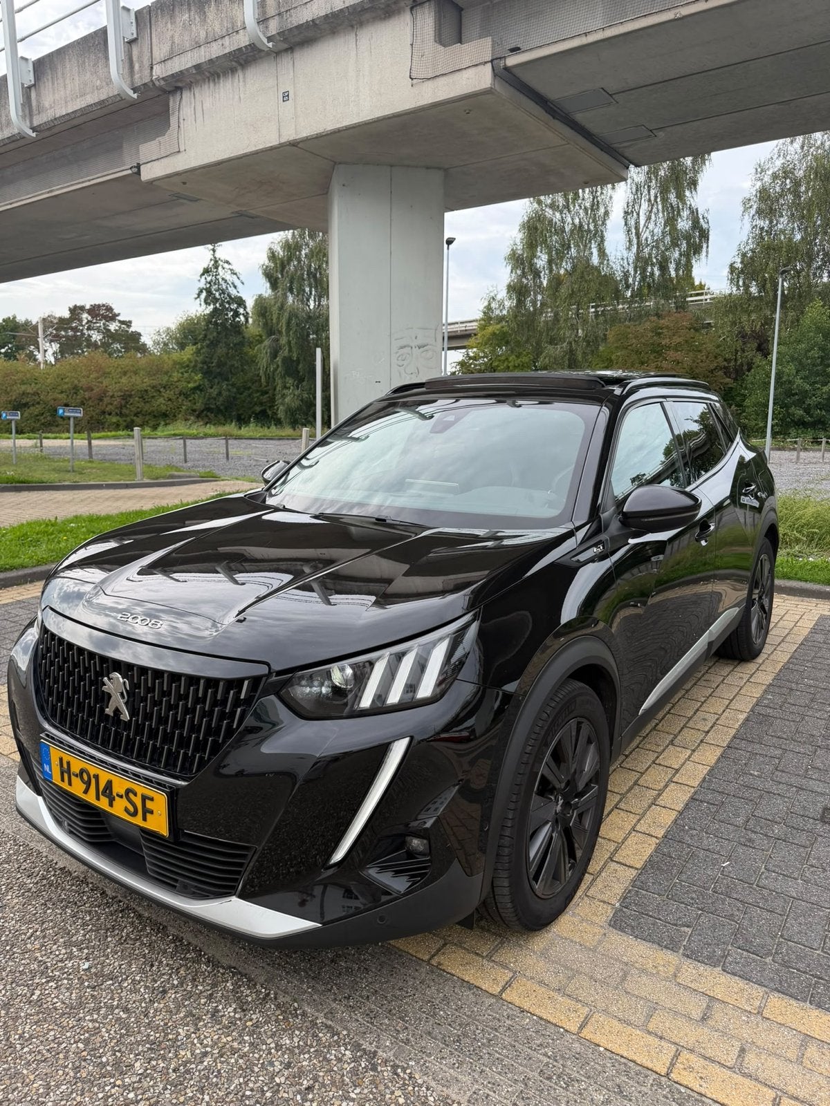Peugeot 2008 1.2 Puretech 2020 Zwart GT-line pano carplay, Auto's, 1199 cc, Zwart, Origineel Nederlands, 1200 kg