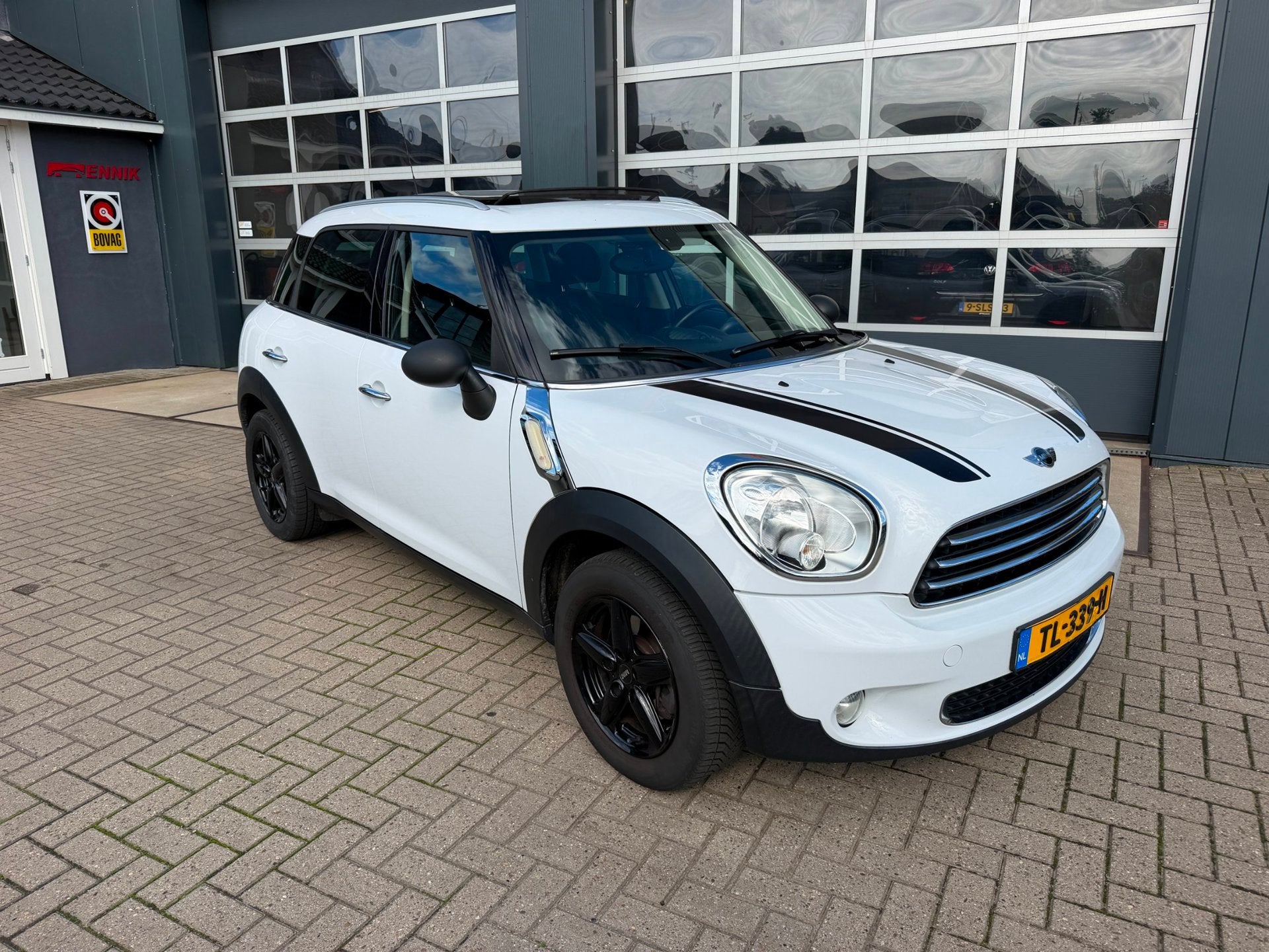 Mini Countryman 1.6 One Chili / Pano / Cruise / Stoelverw., Auto's, Voorwielaandrijving, Stof, Gebruikt, Wit