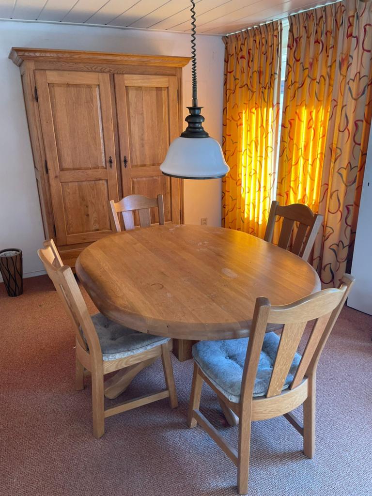 Eetkamertafel en 4 stoelen, Huis en Inrichting, Complete eetkamers, Ophalen, Gebruikt, 4 tot 6 stoelen