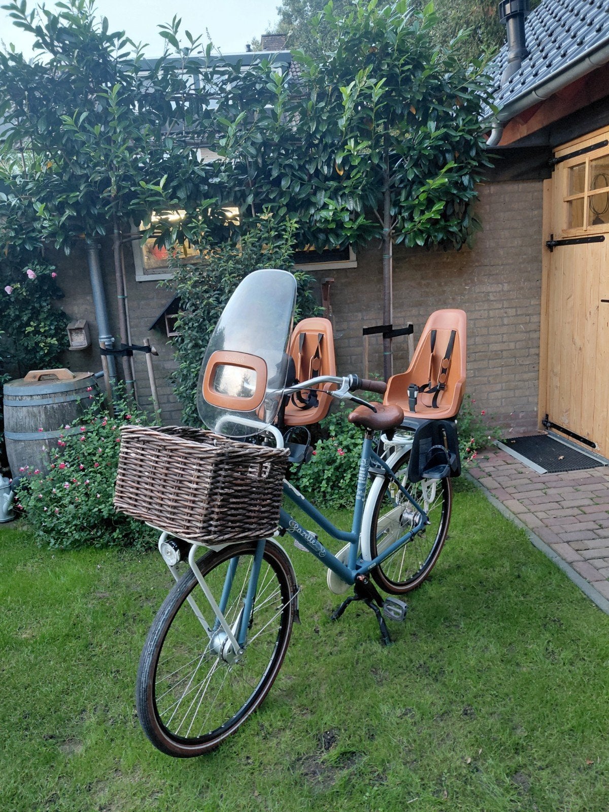 Gazelle moederfiets met kinderzitjes en windscherm, Ophalen, Versnellingen, Gazelle, Trommelrem