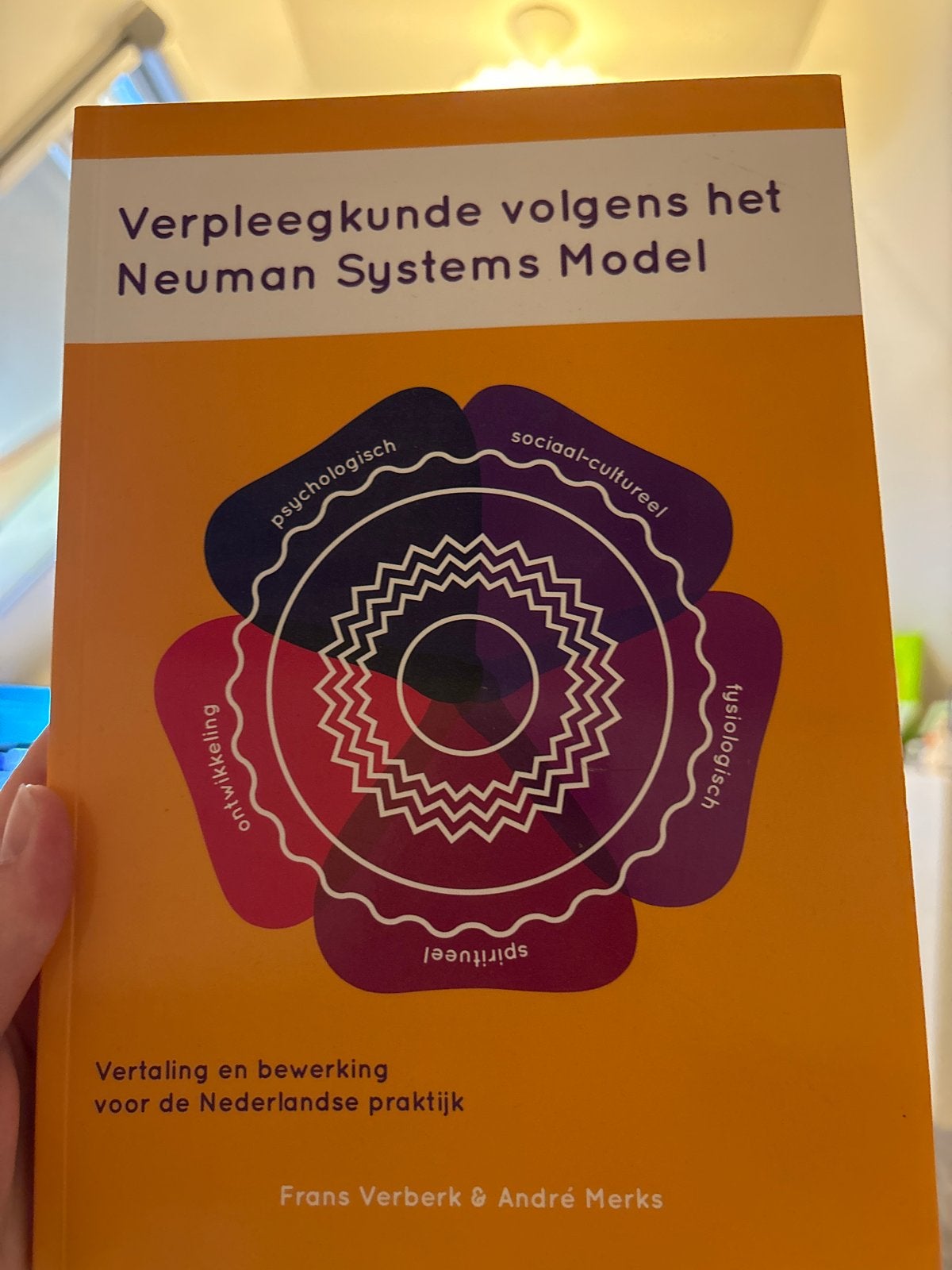 Verpleegkunde volgens het Neuman Systems Model, Ophalen of Verzenden, Gamma, Zo goed als nieuw, HBO