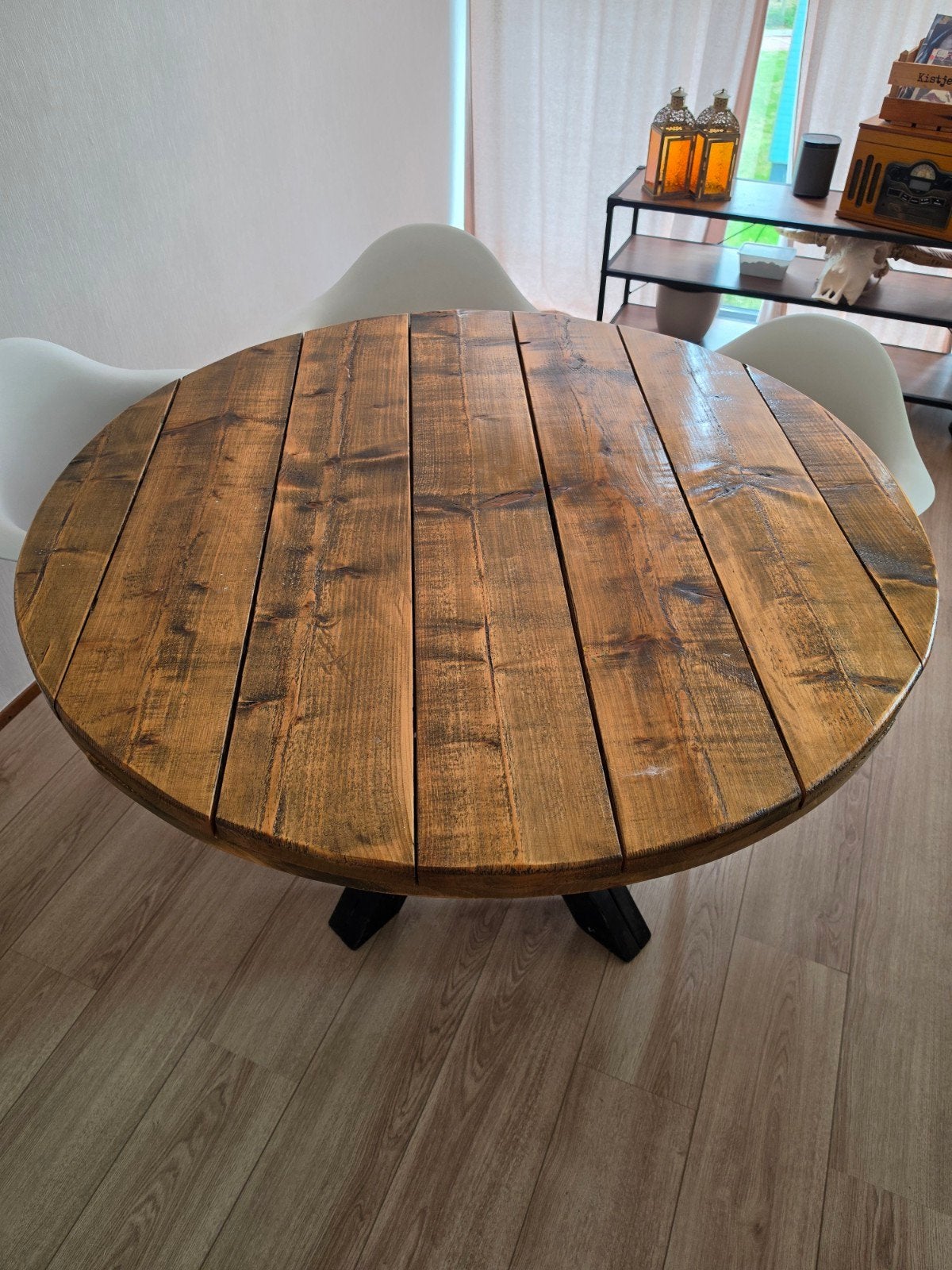 Ronde eettafel van massief hout met X-poot 120 cm, Huis en Inrichting, Tafels | Eettafels, Gebruikt, Rond, Vier personen, Ophalen