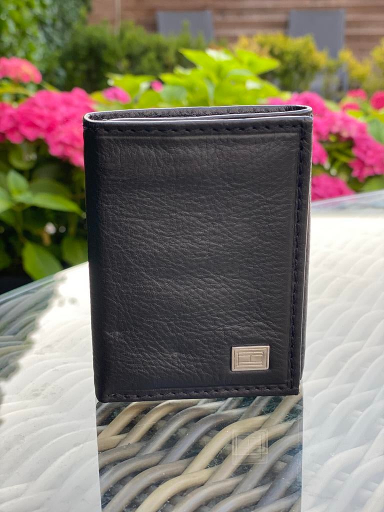 Tommy Hilfiger Portemonnee | leer | zwart | 10x8 cm, Overige merken, Zwart, Ophalen of Verzenden, Zo goed als nieuw