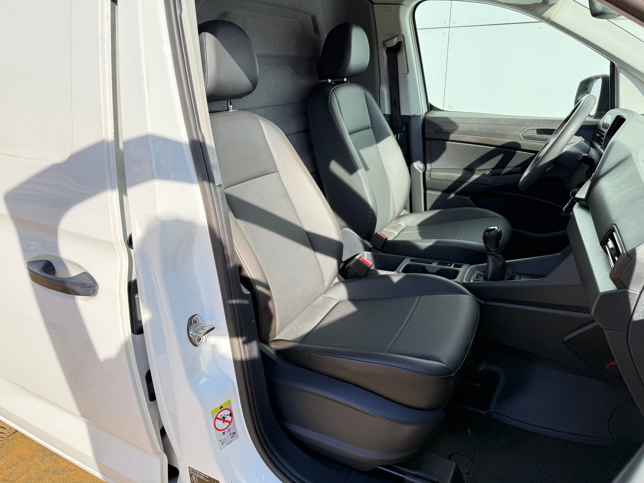 Volkswagen Caddy Cargo 1.5 TSI 114PK *Benzine* Cruise Contro, Voorwielaandrijving, Euro 6, 4 cilinders, Volkswagen