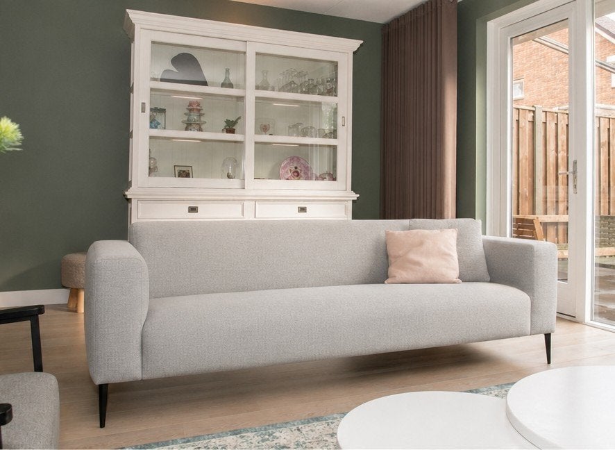3 zits bank Koozo Fay licht grijs, Huis en Inrichting, Ophalen, Driepersoons, 75 tot 100 cm, Zo goed als nieuw
