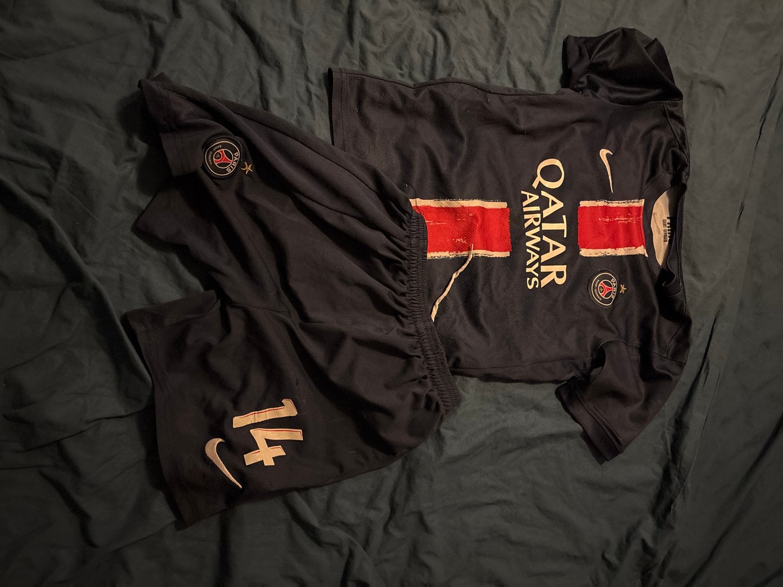 PSG thuisshirt en broekje maat 146, Ophalen of Verzenden, Gebruikt, Jongen, Sport- of Zwemkleding