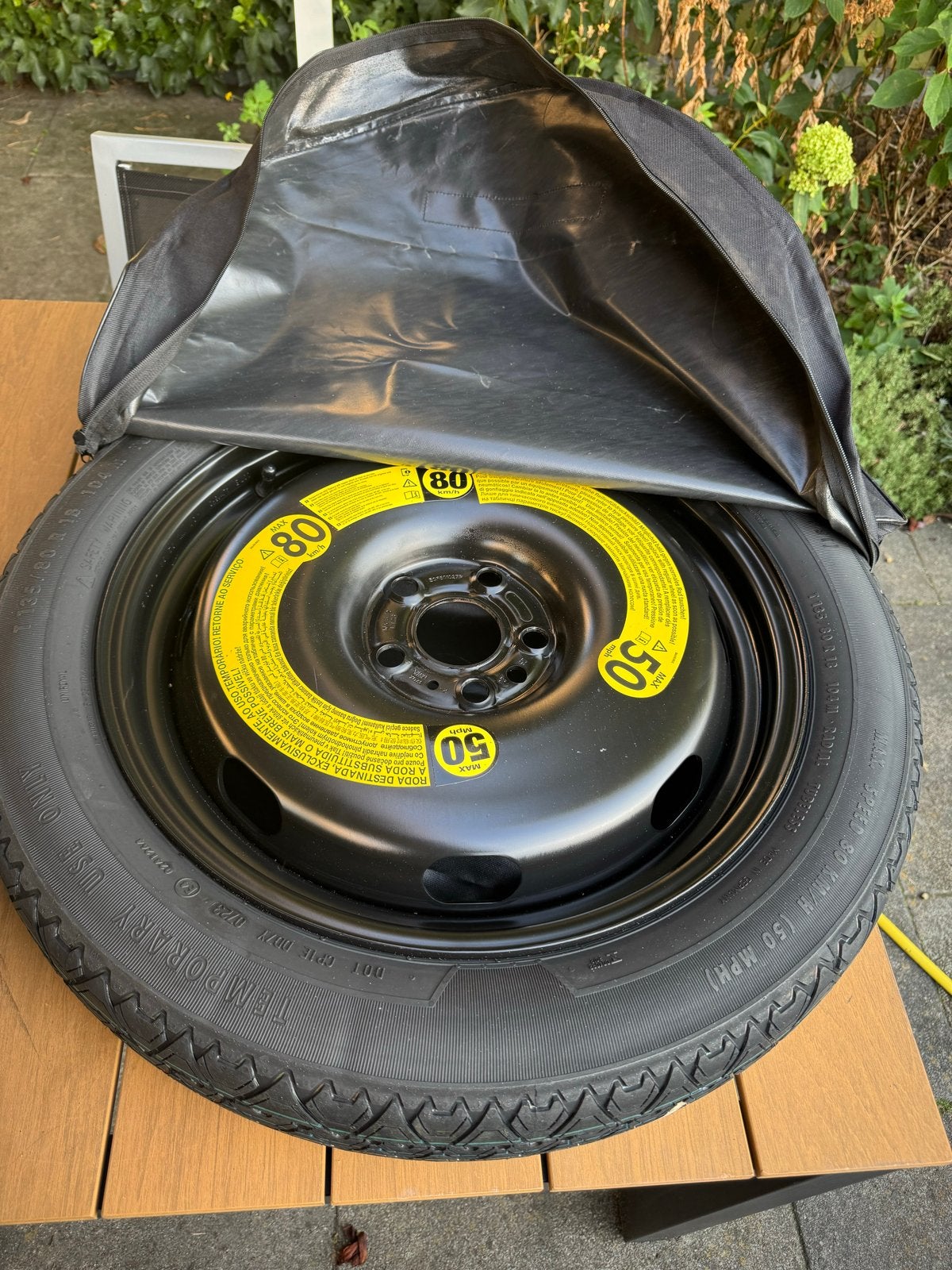 Tesla model 3 reservewiel (thuiskomer) 18 inch + krik nieuw!, Auto-onderdelen, Ophalen, 18 inch, Banden en Velgen, Nieuw