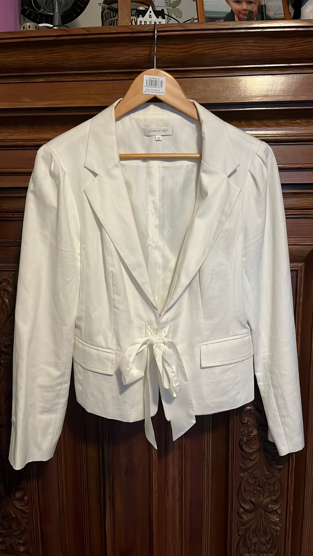 Stijlvol wit jasje julien le roy met strikdetail - Maat 42, Kleding | Dames, Maat 38/40 (M), Wit, Ophalen of Verzenden, Zo goed als nieuw