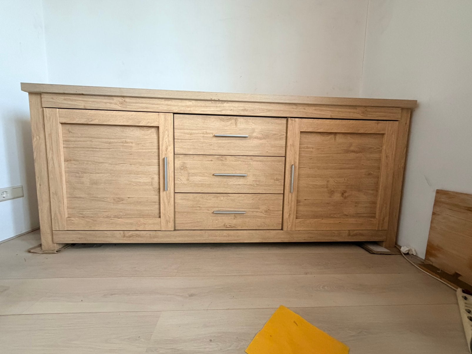 Dresoir hout, Ophalen, Gebruikt, Met deur(en), 200 cm of meer