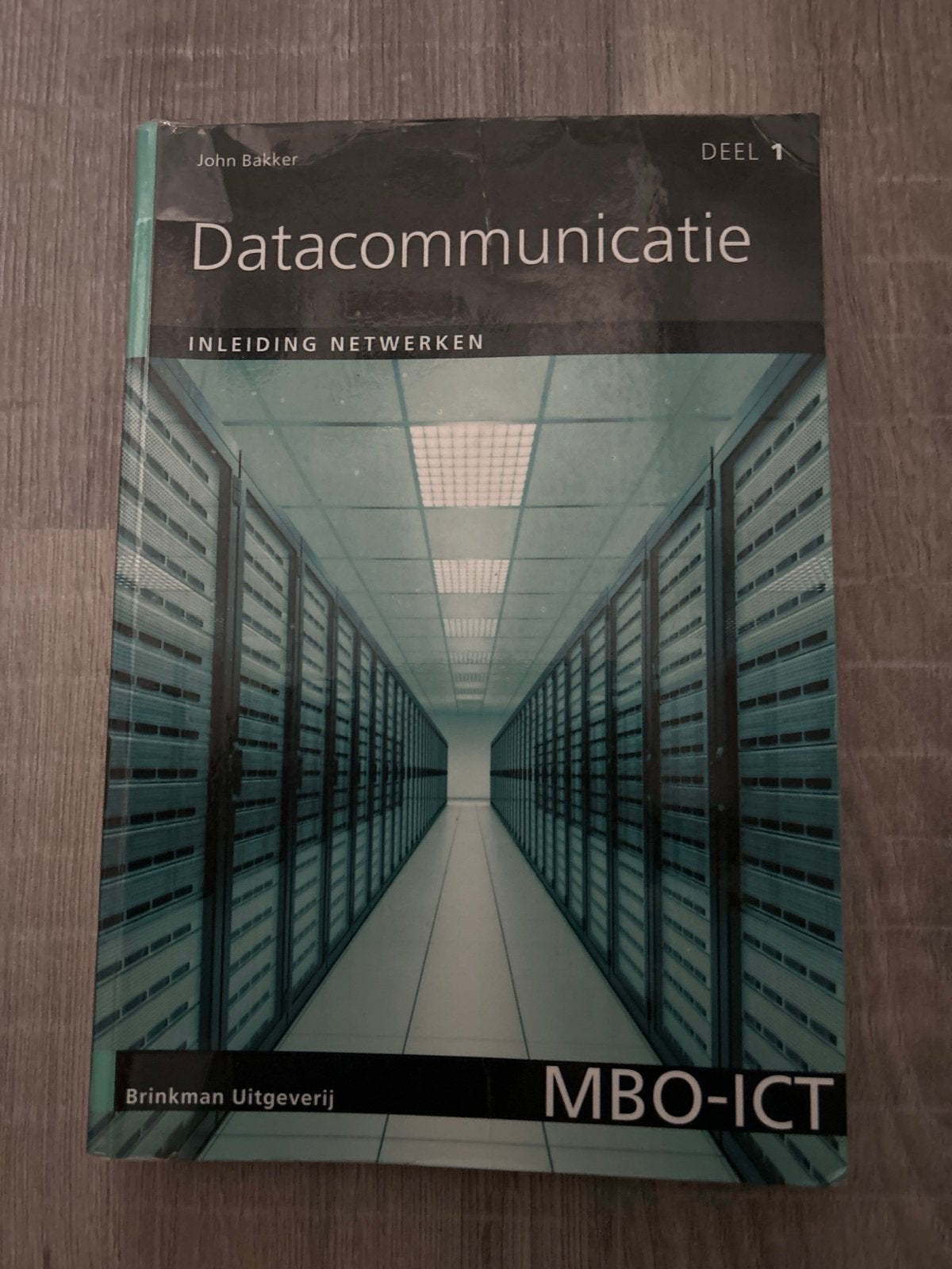Datacommunicatie: Inleiding Netwerken - MBO-ICT, Ophalen of Verzenden, Beta, Zo goed als nieuw, MBO