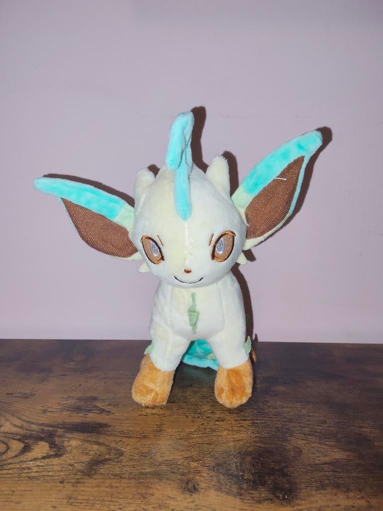 Pokémon Leafeon knuffel , 20 cm, nette staat, Kinderen en Baby's, Speelgoed | Knuffels en Pluche, Ophalen, Zo goed als nieuw, Overige typen