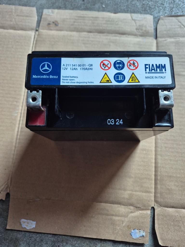 Mercedes-Benz FIAMM Accu 12V 12Ah A2115410001-Q8, Auto-onderdelen, Accu's en Toebehoren, Ophalen of Verzenden