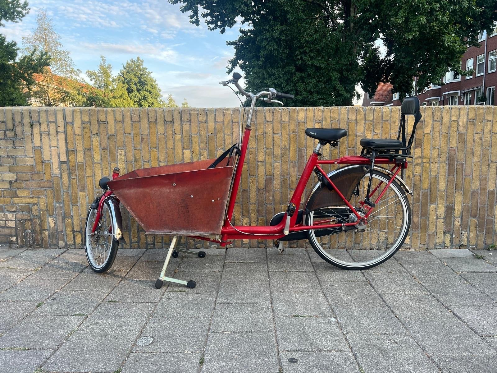 Bakfiets rood met zitje voor 3 kinderen, Ophalen, Gebruikt, 3 kinderen, Fietsfabriek