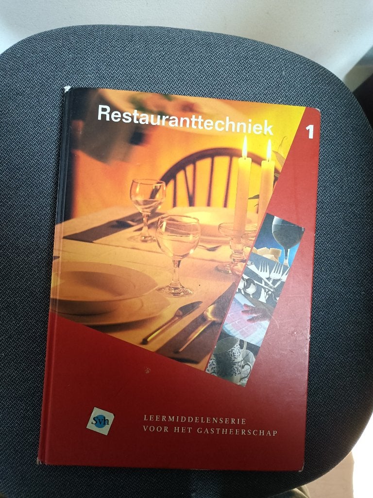 M. van Ast – Restauranttechniek 1, Boeken, Ophalen of Verzenden, Alpha, HBO, M. van Ast