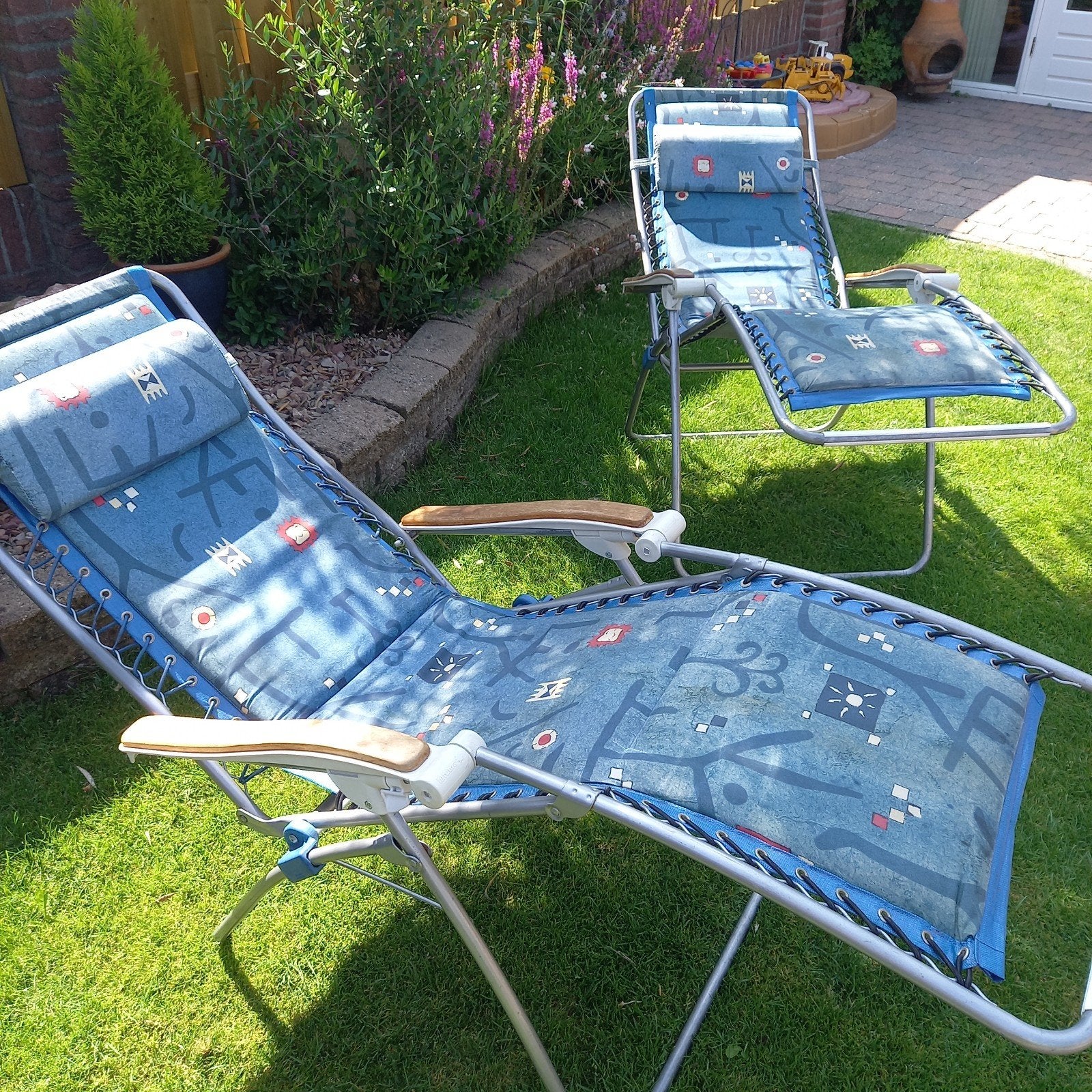 2 Lafuma relaxstoelen met houten leuningen, Ophalen, Gebruikt, Hout, Verstelbaar