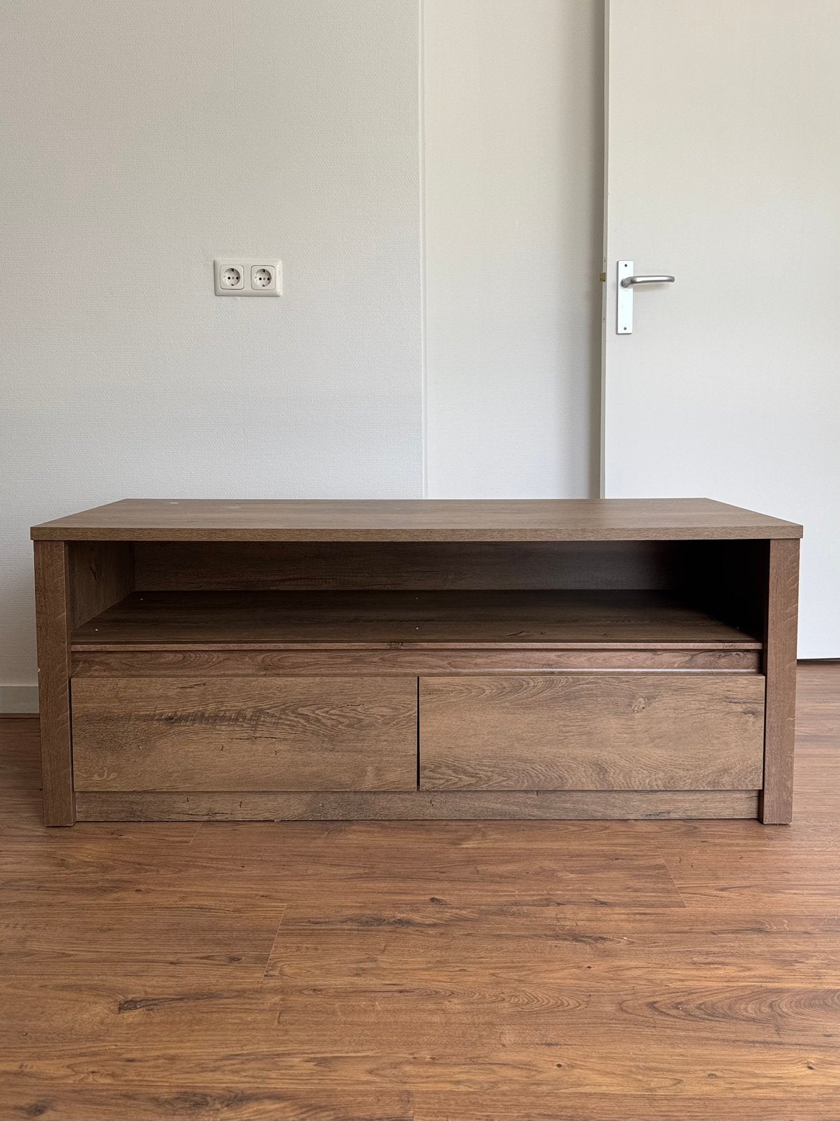 TV meubel Jysk, Ophalen, Kunststof, Gebruikt, 100 tot 150 cm
