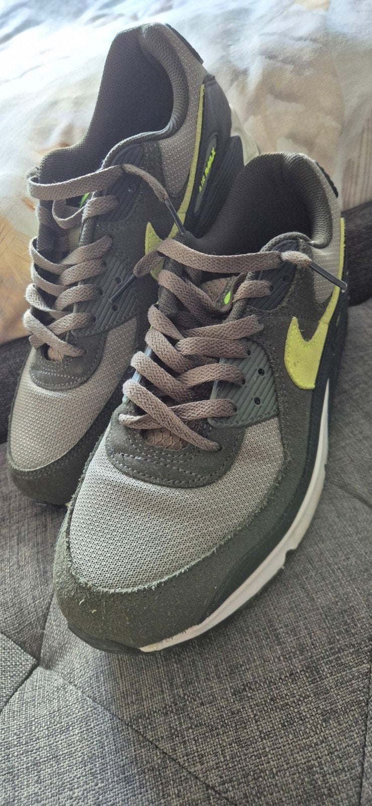 Nike Air Max 90 groen . Maat 46, Kleding | Heren, Schoenen, Ophalen of Verzenden, Zo goed als nieuw, Overige kleuren