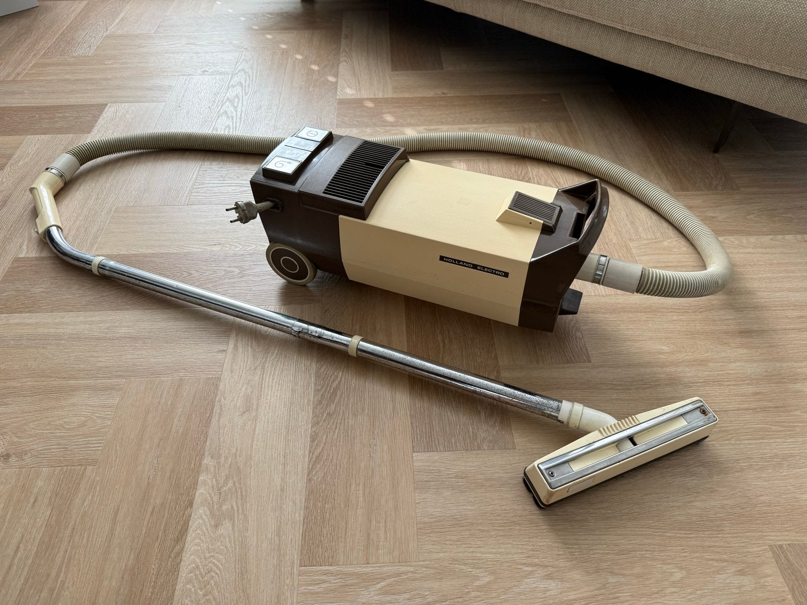 Vintage Holland Electro stofzuiger, Ophalen of Verzenden, Niet werkend, Sledestofzuiger, Overige merken